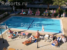 Mendos Hotel 16